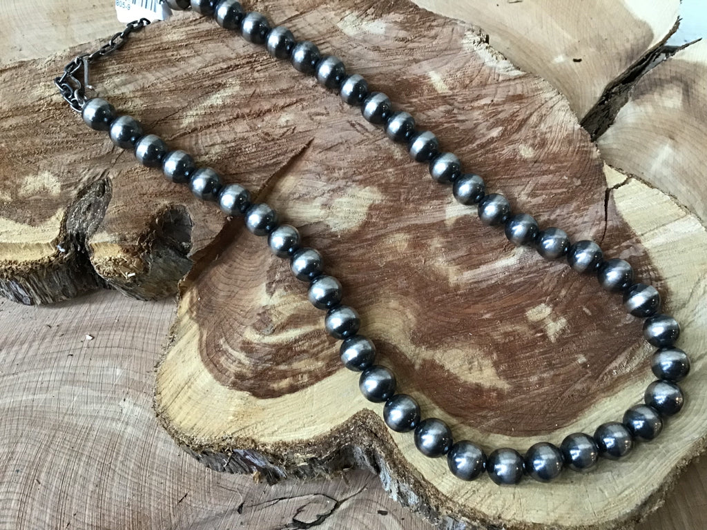 Handmade 10 MM Round Navajo Pearl 18" Necklace
