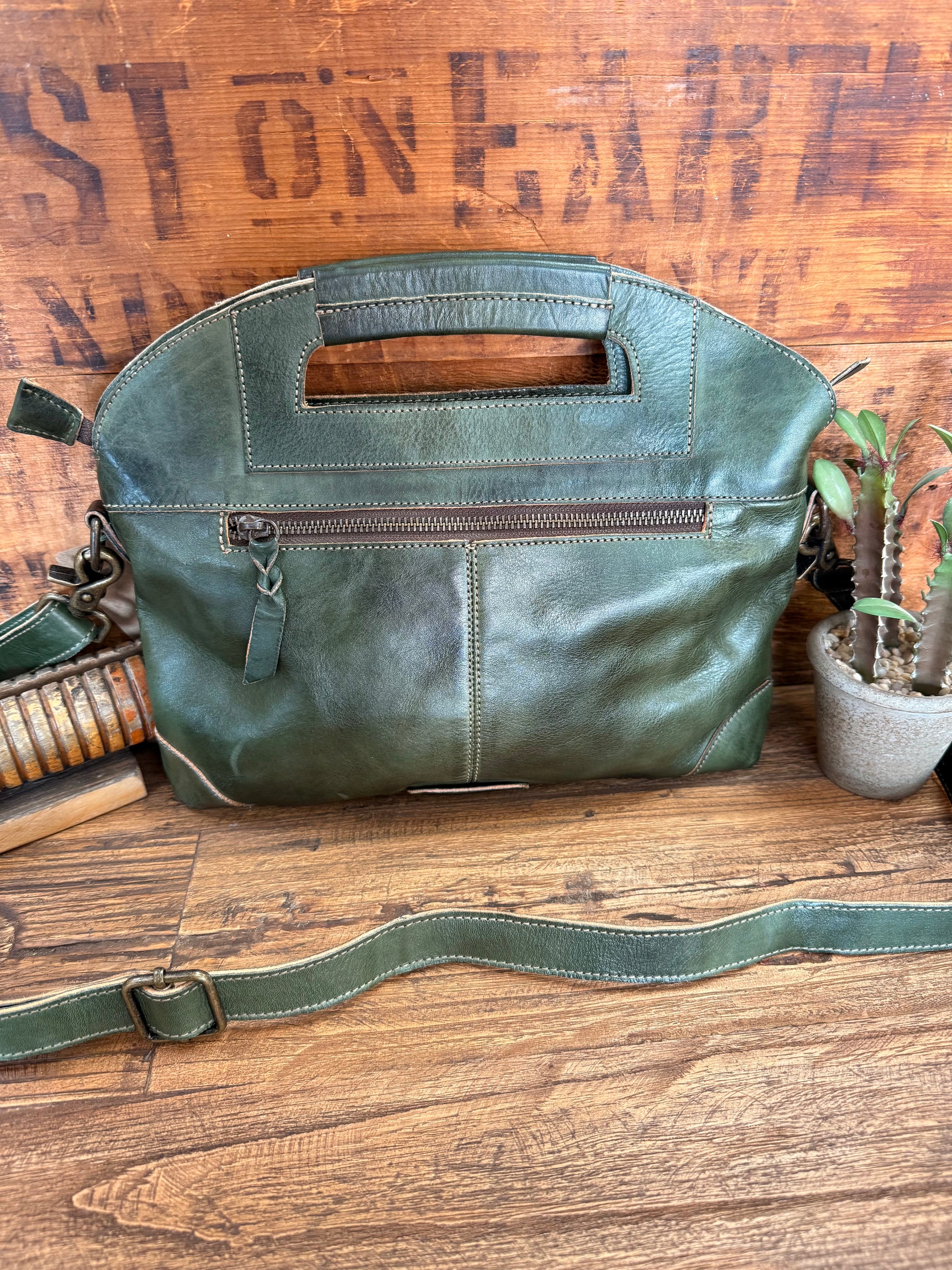 Greenway Forest Green Rustic X Crossbody Purse - Bed Stu – Seven