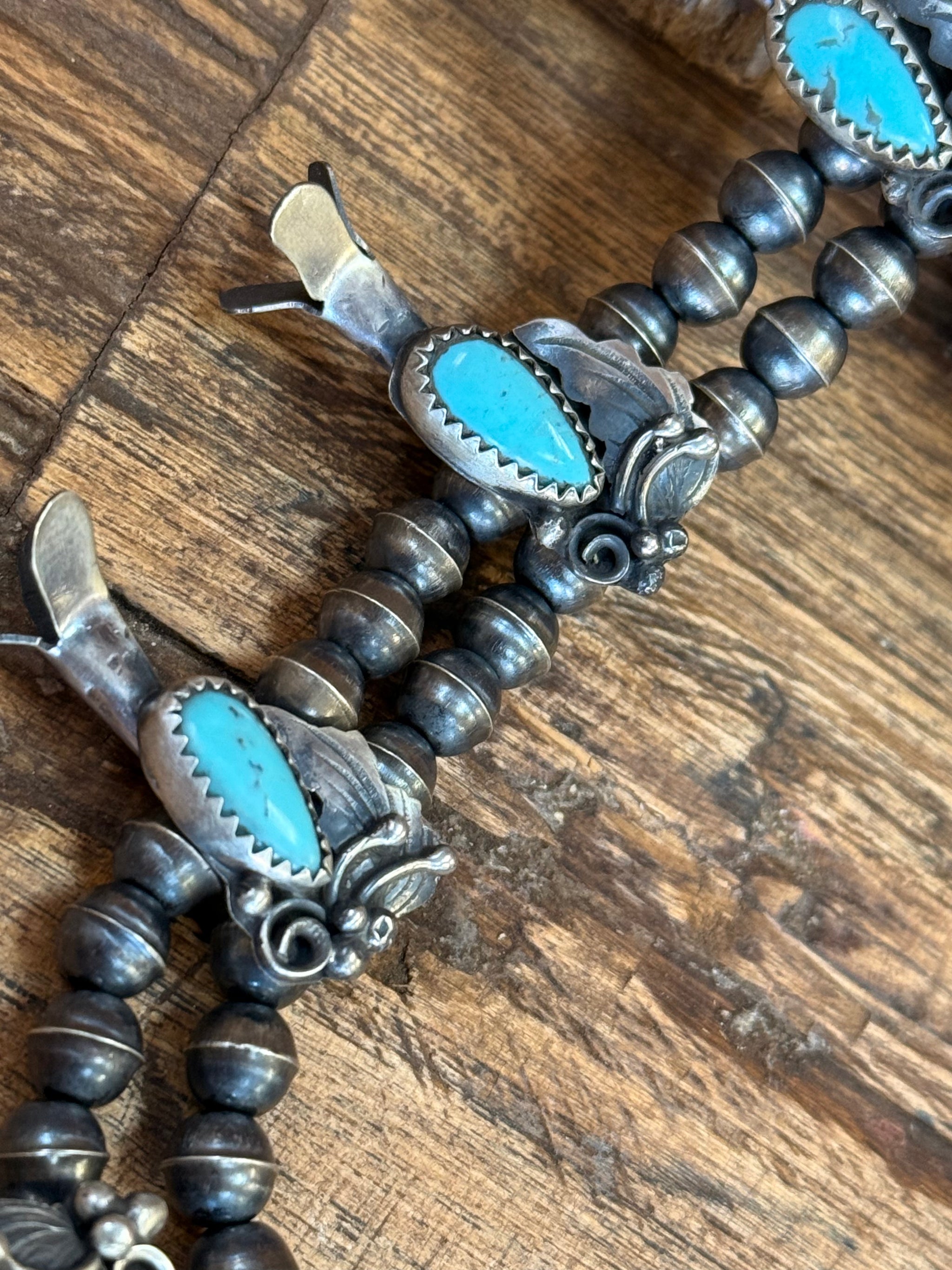 Navajo Handmade Campitos Turquoise Squash Blossom Necklace – Seven