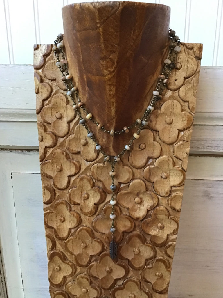 Double Strand Natural Agate Feathered Necklace