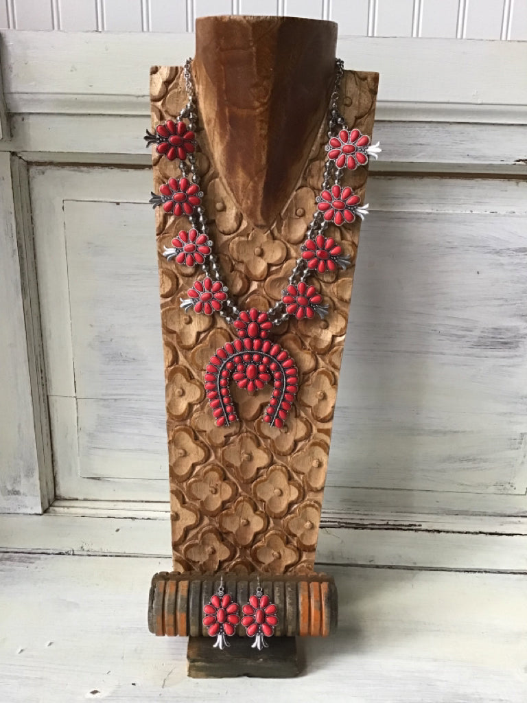 Red Squash Blossom Necklace Set