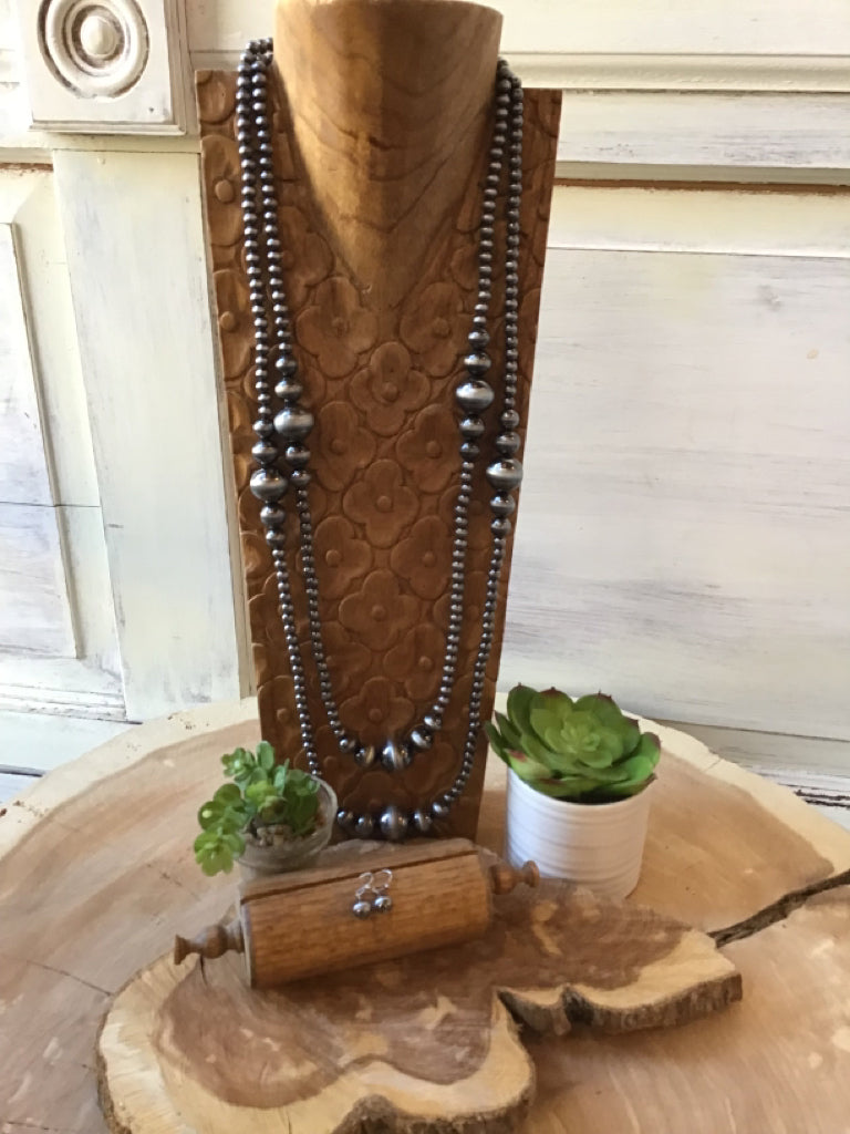 Navajo Style Pearl Layered Necklace Set