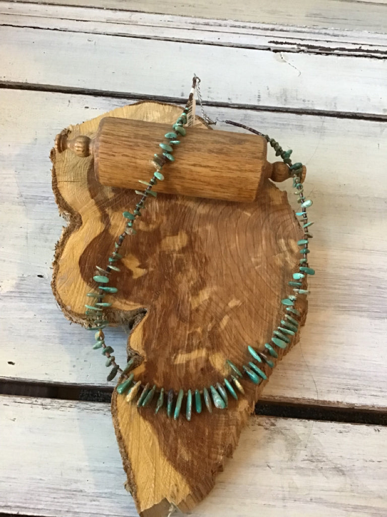 Handmade 22" Turquoise & Shell Necklace