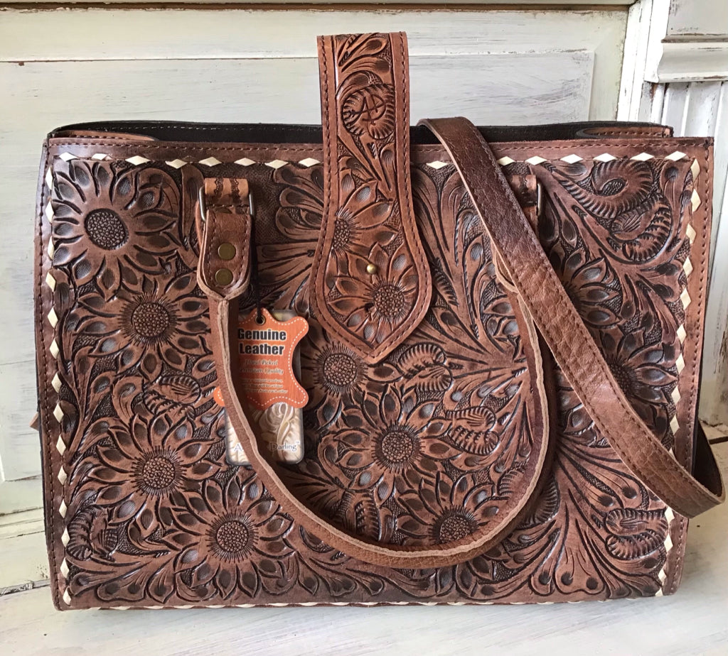 Beautiful vintage hand tooled leather purse, this... - Depop