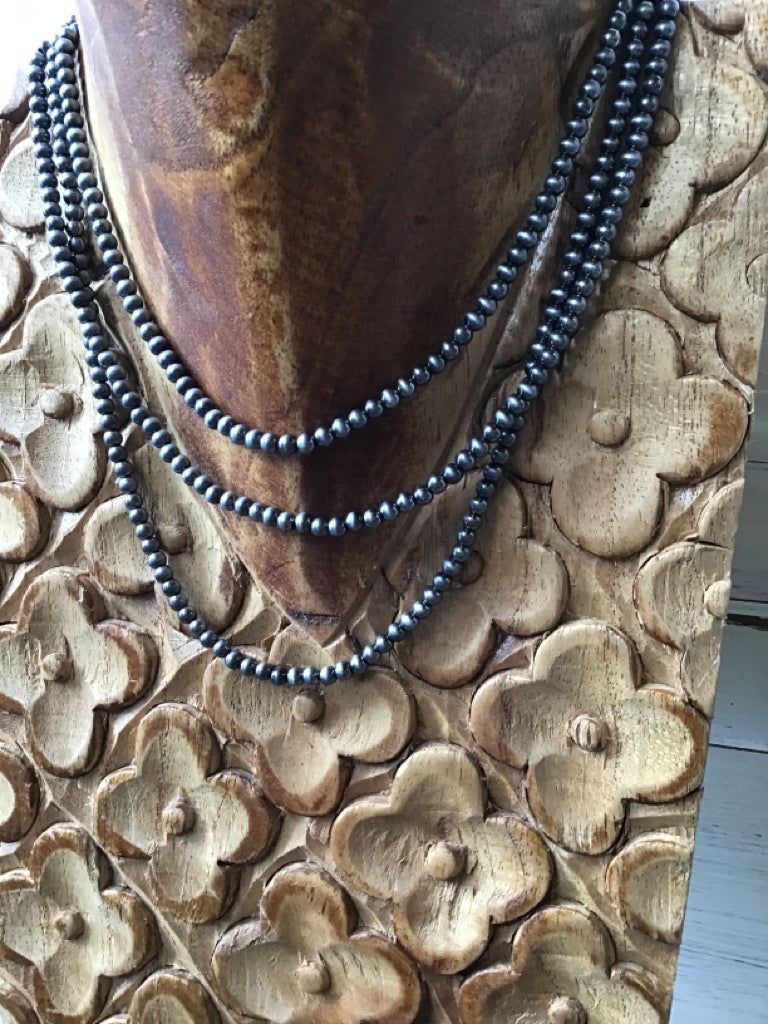 4mm Navajo Style Pearl 3 Layered Necklace 14"