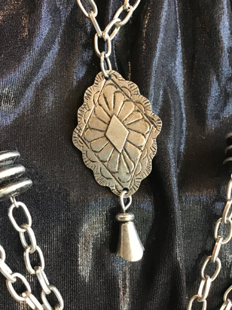 Layered Pendant Chain Necklace