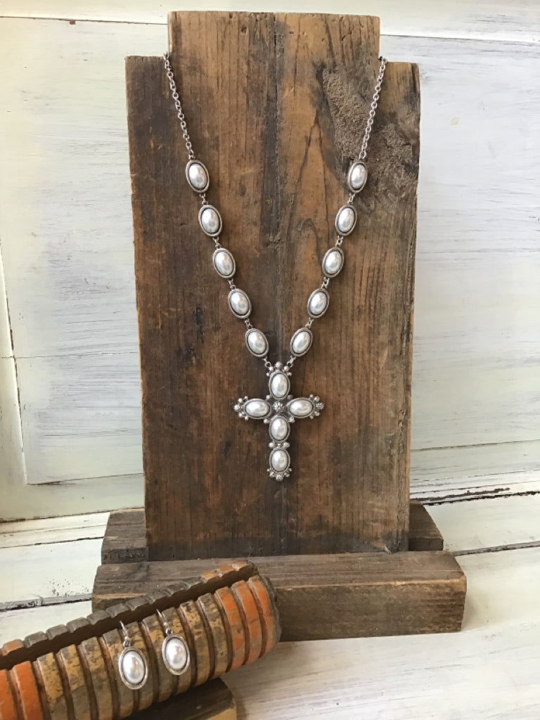 :Pearl Cross Necklace Set