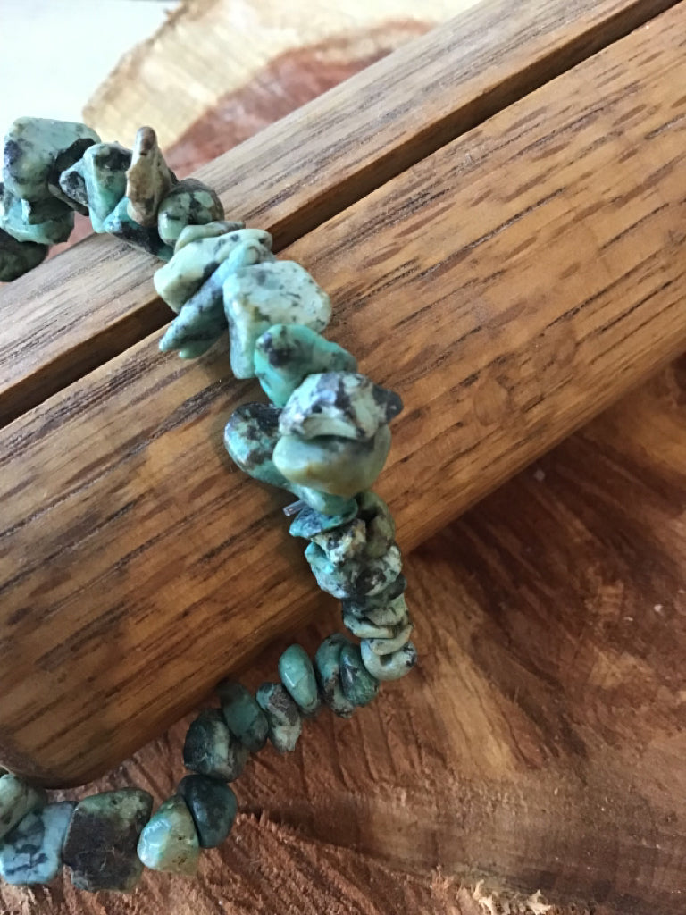 Handmade Turquoise Chip Stretch Bracelet